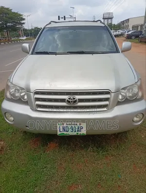 Toyota Highlander 2004 Gold