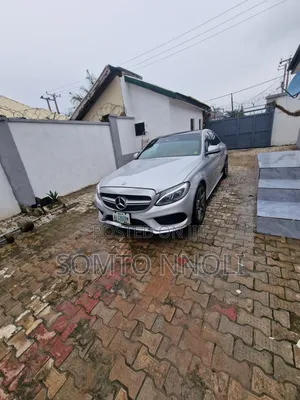 Mercedes-Benz C400 2016 Silver
