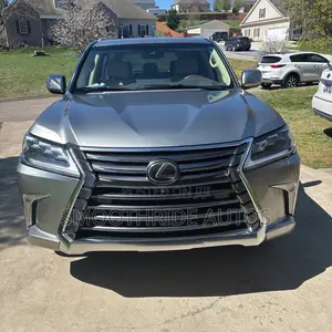 Lexus LX 570 AWD 2020 Gold