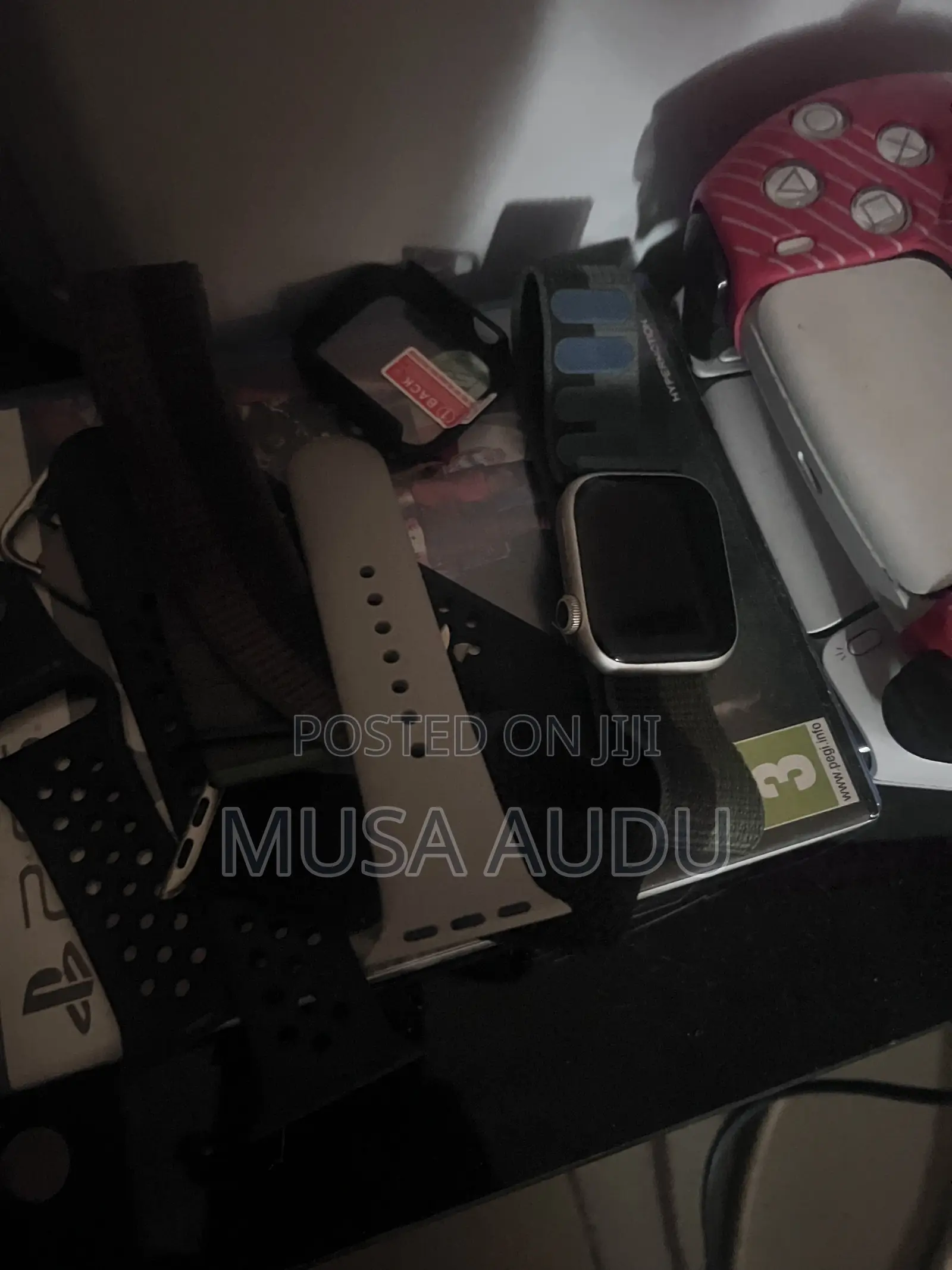 Apple Watch Series 7gps With 5 Different Original Straps