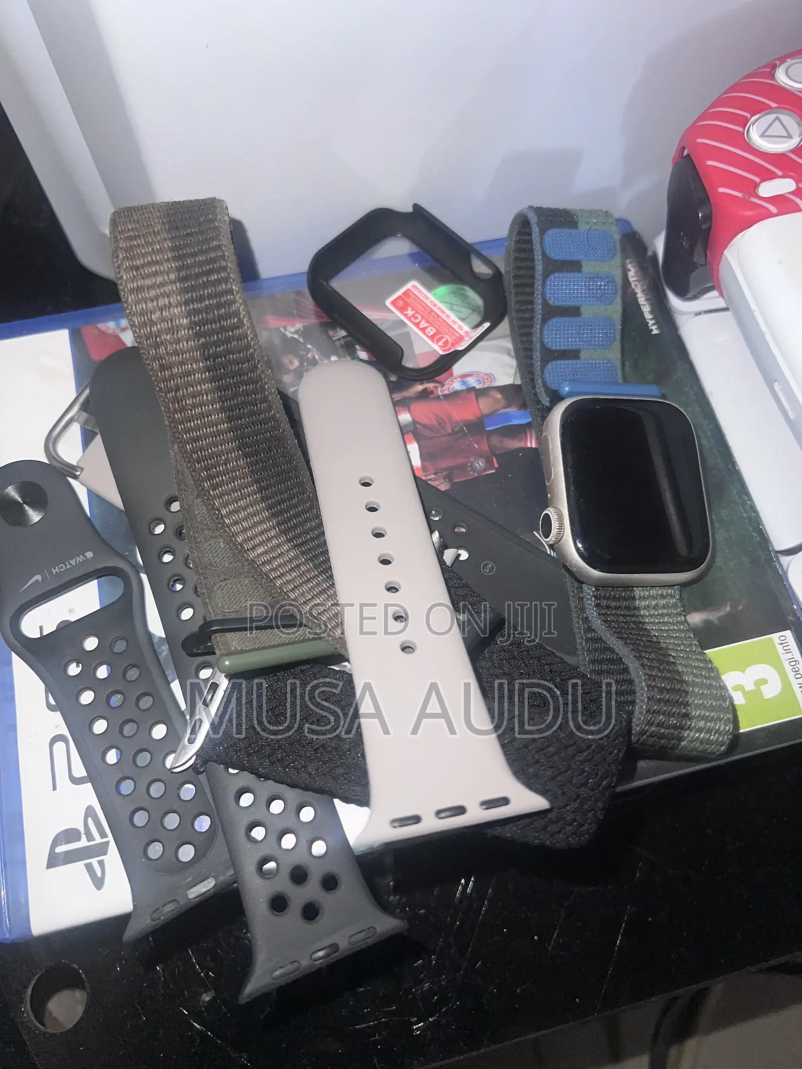 Apple Watch Series 7gps With 5 Different Original Straps