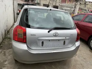 Toyota Corolla Verso 2003 Silver