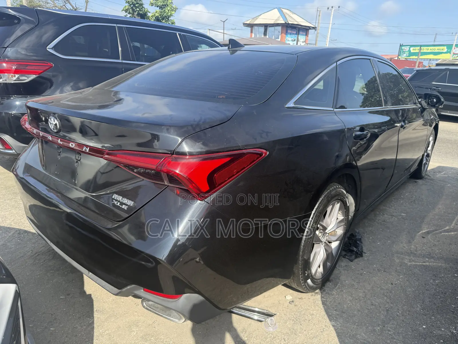 Toyota Avalon 2020 Black