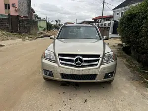 Mercedes-Benz GLK-Class 2011 Gold