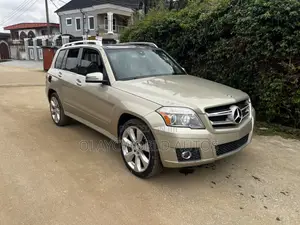 Mercedes-Benz GLK-Class 2011 Gold