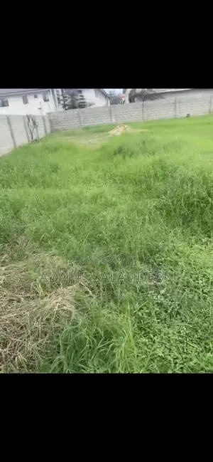 *A Land Measuring 1 and Half Plot at Jankara Clem Road