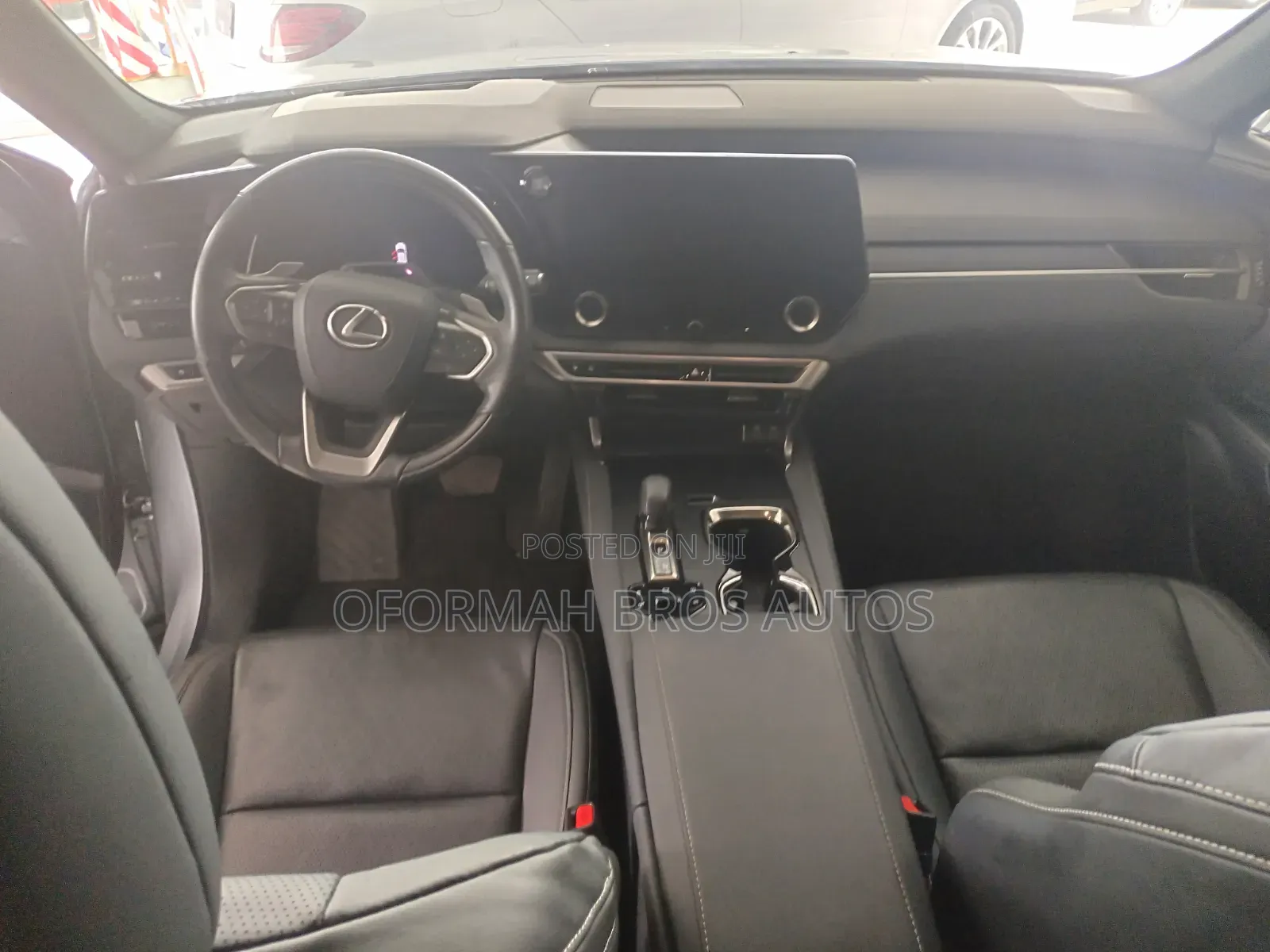 Lexus RX 2025 Silver