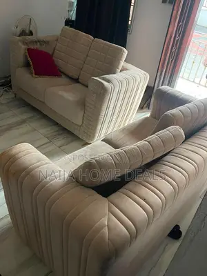 4seater Set of Chair for Sale Location: Country Home