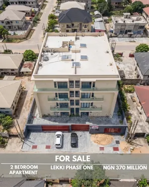 2bdrm Apartment in Lekki Phase 1 for sale