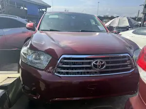 Toyota Highlander 2009 Red