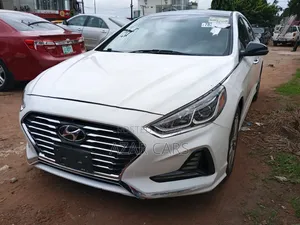 Hyundai Sonata Limited Sedan FWD (2.4L 4cyl 6A) 2017 White