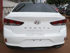 Hyundai Sonata Limited Sedan FWD (2.4L 4cyl 6A) 2017 White