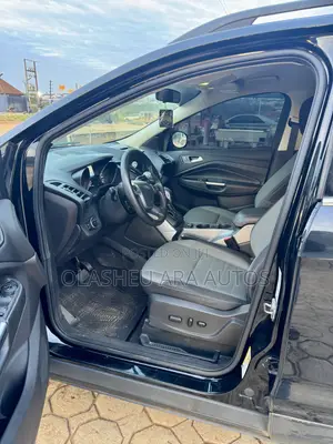 Ford Escape SE FWD 2016 Black