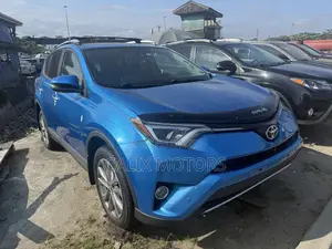Toyota RAV4 2016 Blue