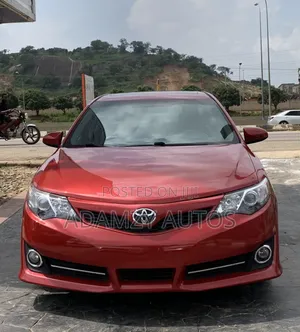 Toyota Camry 2014 Red
