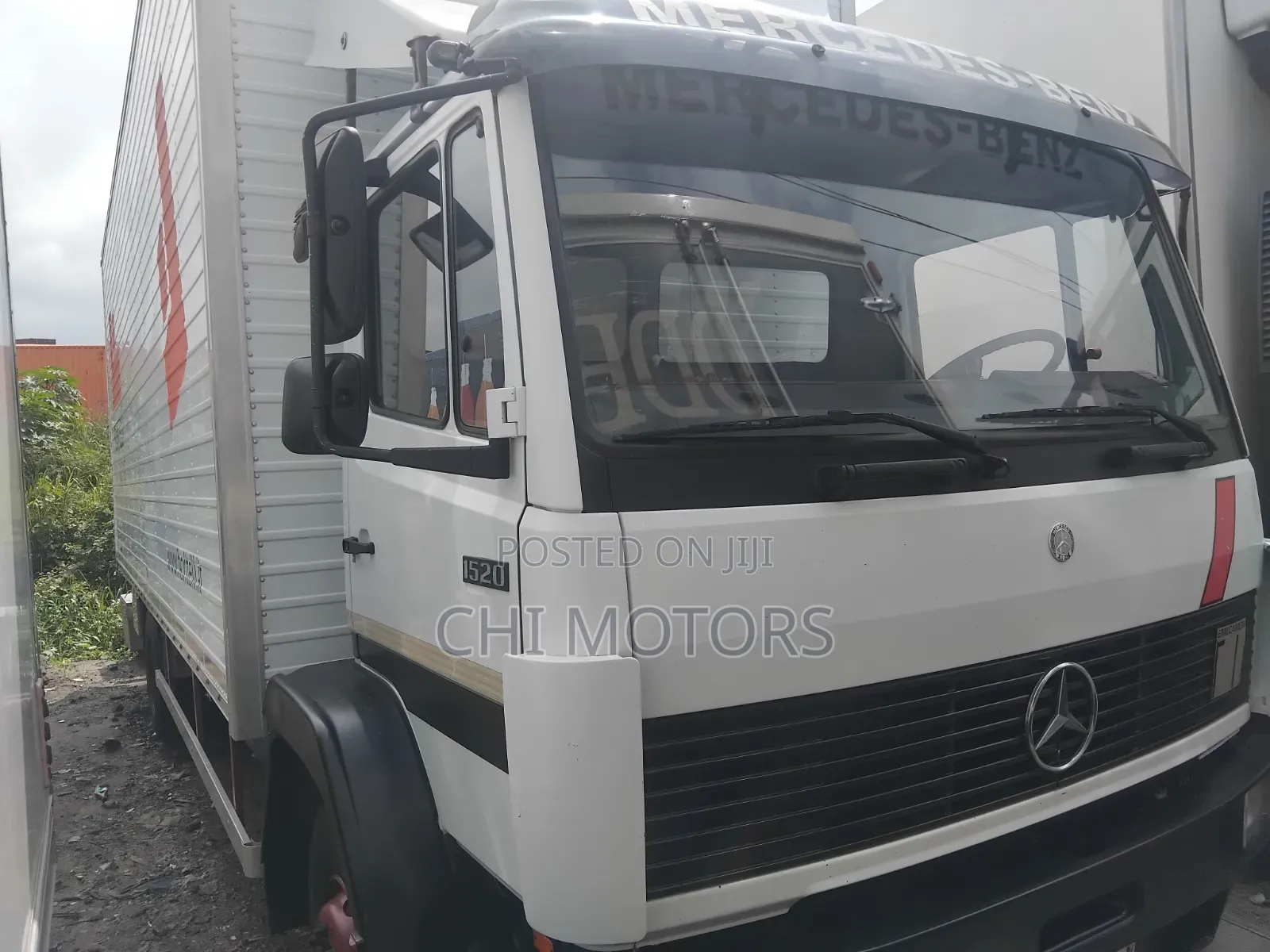 Mercedes-Benz 2007 White