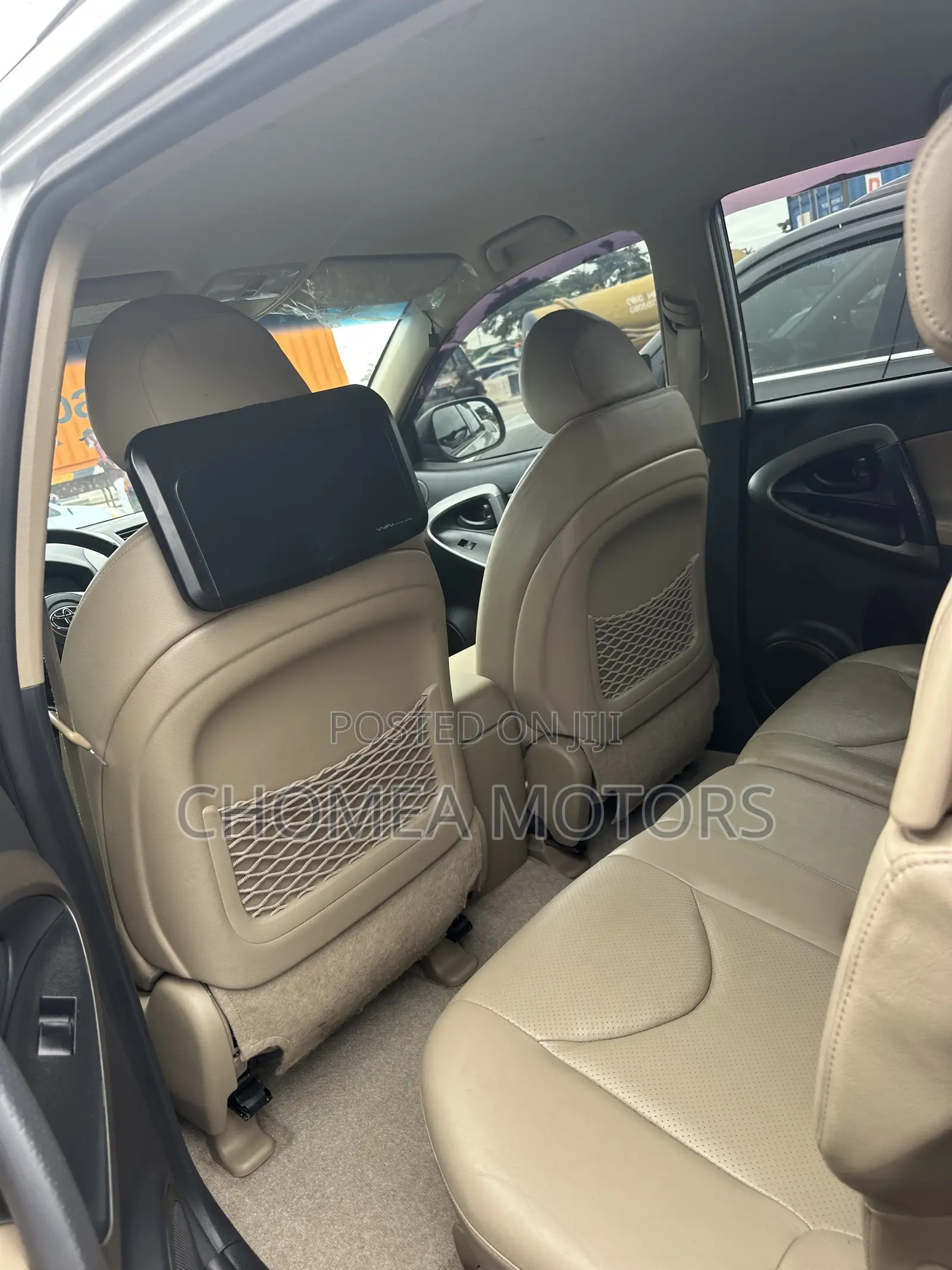 Toyota RAV4 2012 Silver