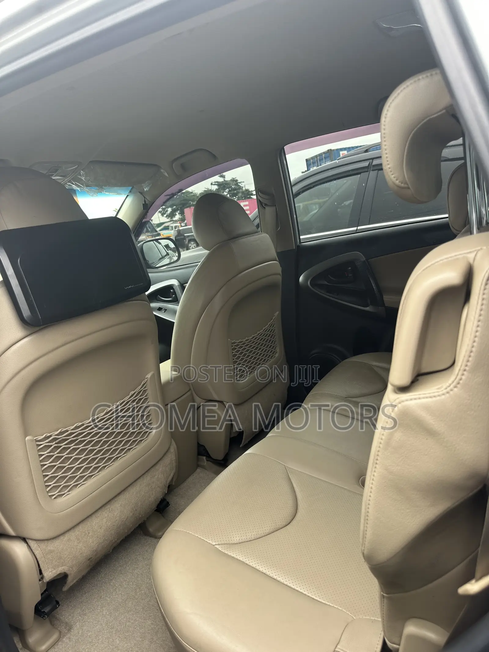 Toyota RAV4 2012 Silver