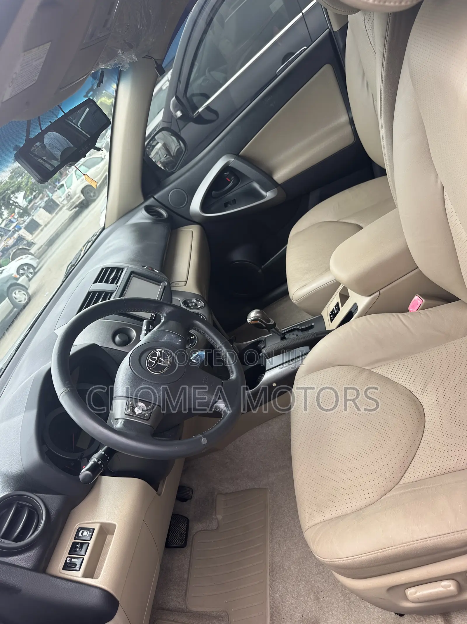 Toyota RAV4 2012 Silver