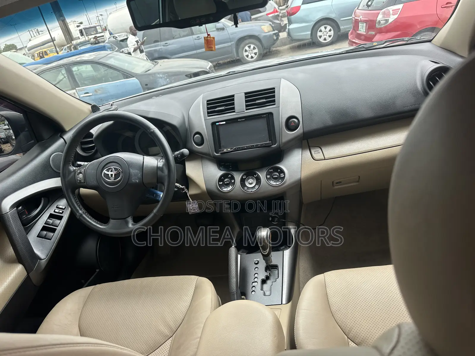 Toyota RAV4 2012 Silver