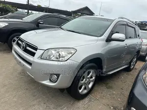 Toyota RAV4 2012 Silver