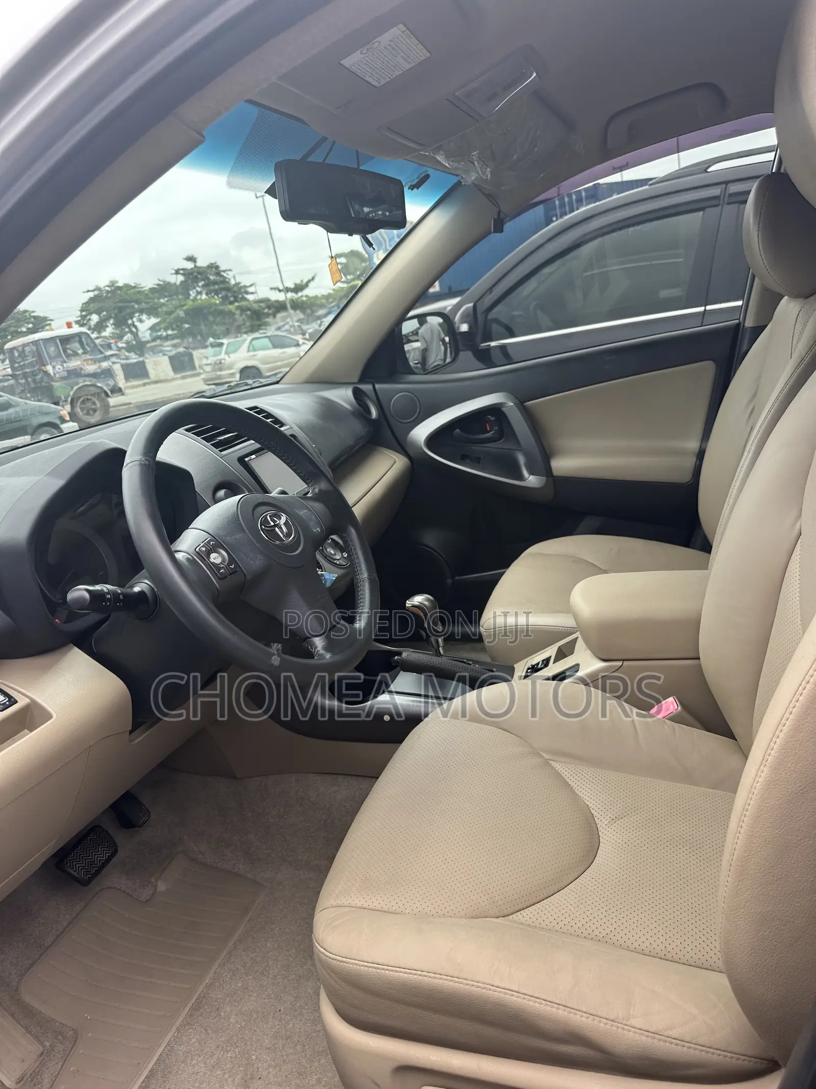Toyota RAV4 2012 Silver