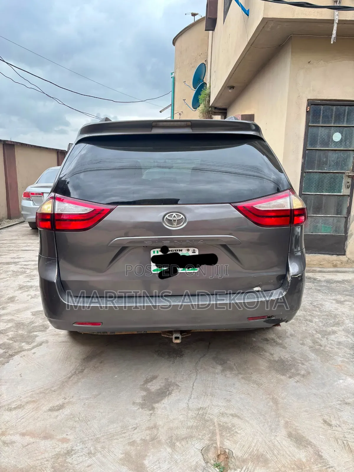 Toyota Sienna 2011 Gray