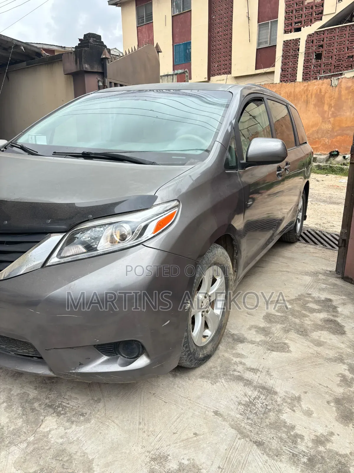 Toyota Sienna 2011 Gray