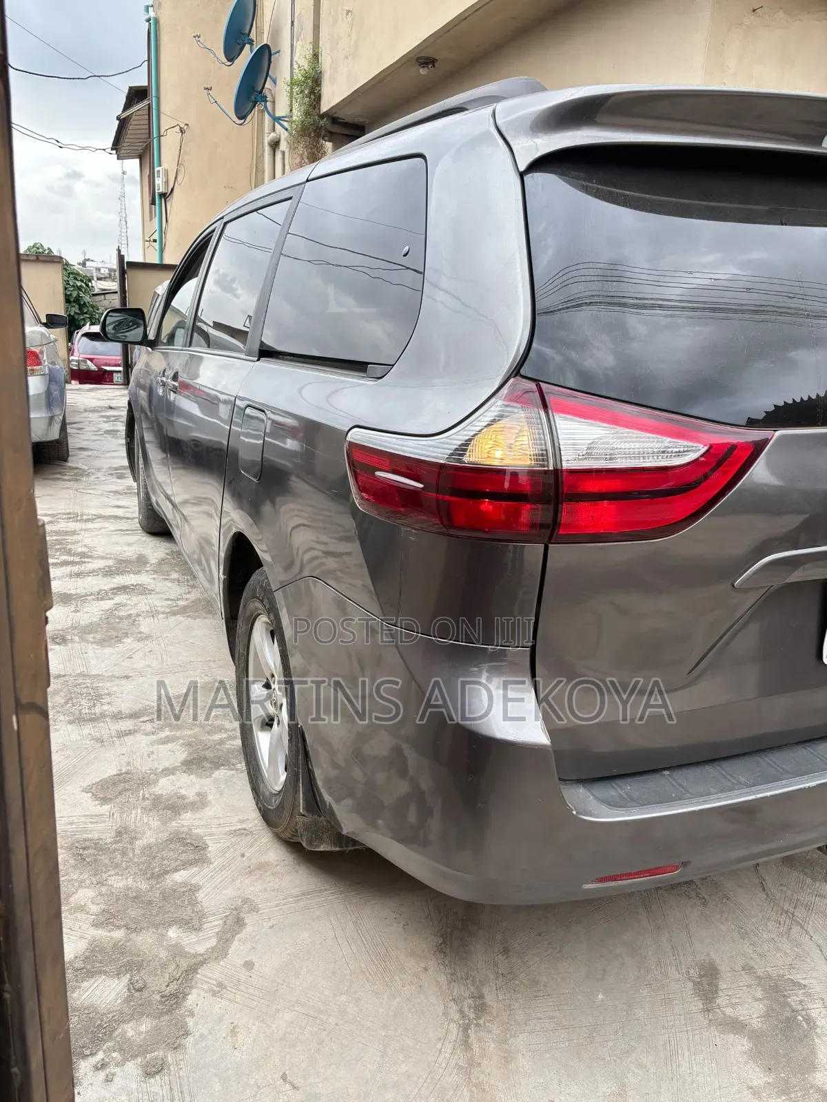 Toyota Sienna 2011 Gray
