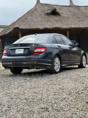 Mercedes-Benz C300 2009 Gray