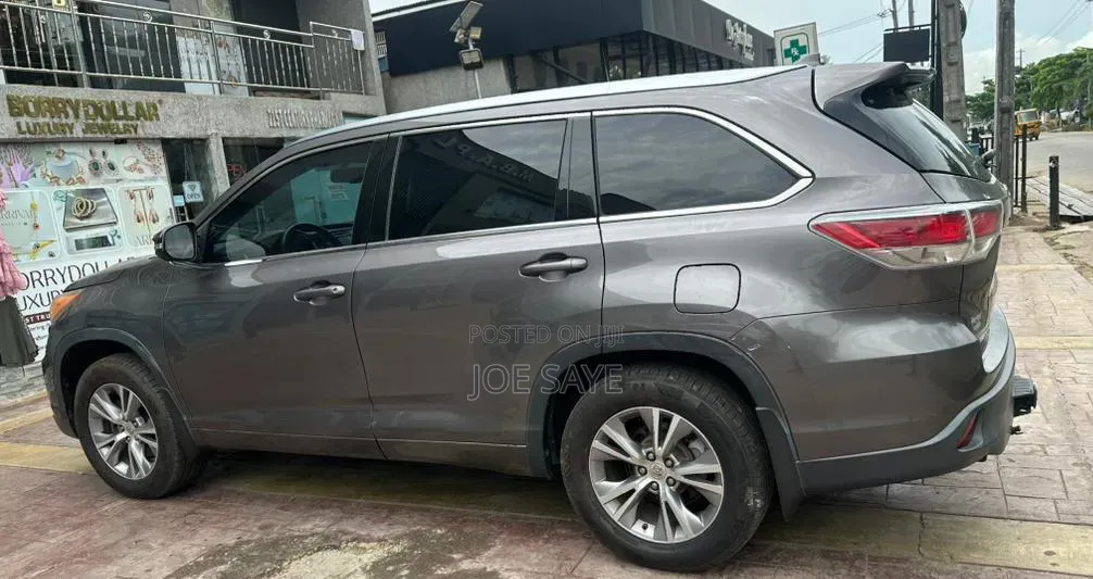 Toyota Highlander 2015 Gray