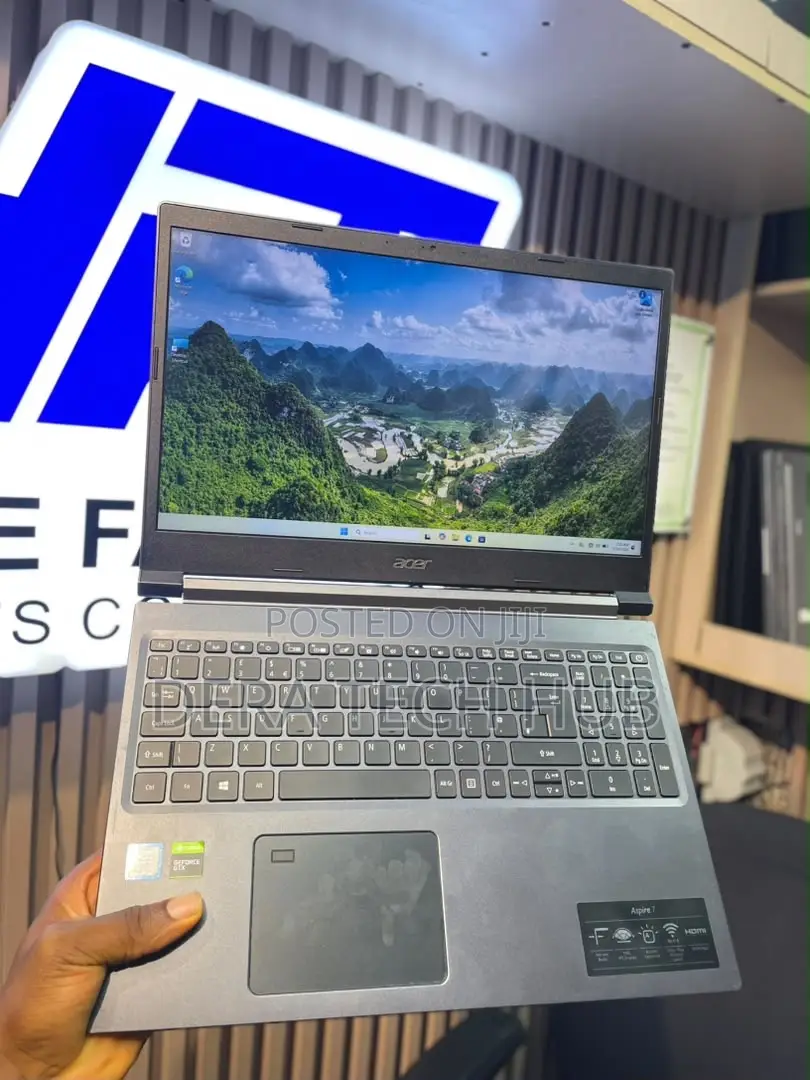 Laptop Acer Aspire 7 16GB Intel Core i7 SSD 512GB