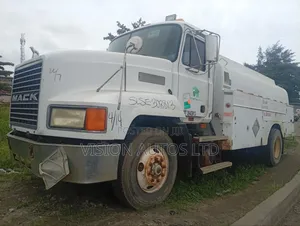 Peddler Mack