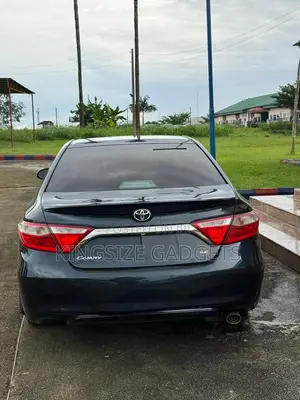Toyota Camry SE 4dr Sedan (2.5L 4cyl 6A) 2015 Blue