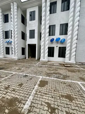 3bdrm Block of Flats in Mabushi for rent