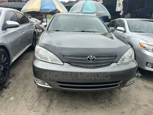 Toyota Camry 2006 Gray