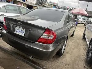 Toyota Camry 2006 Gray