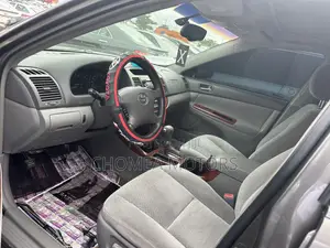Toyota Camry 2006 Gray