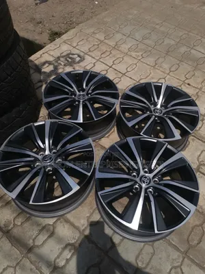 Toyota Corolla Cross 17 Rim 2022 Follow Come