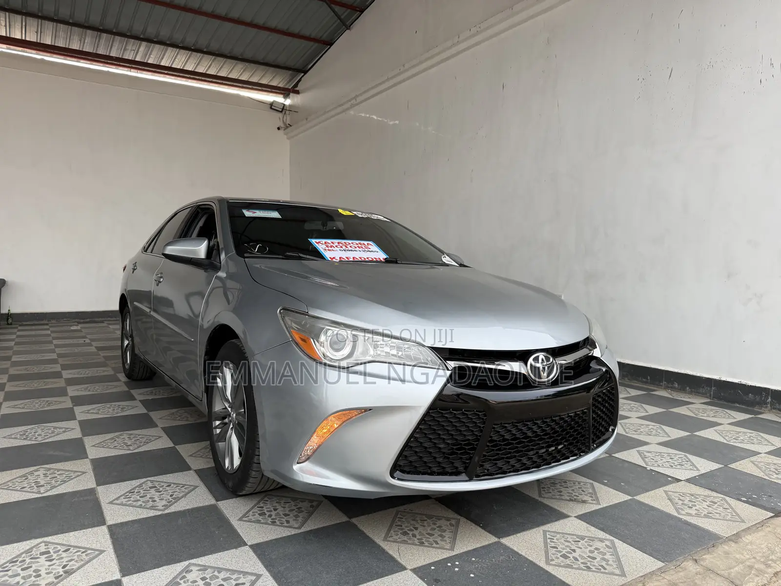 Toyota Camry 2016 Silver