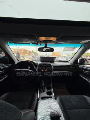 Toyota Camry 2016 Silver