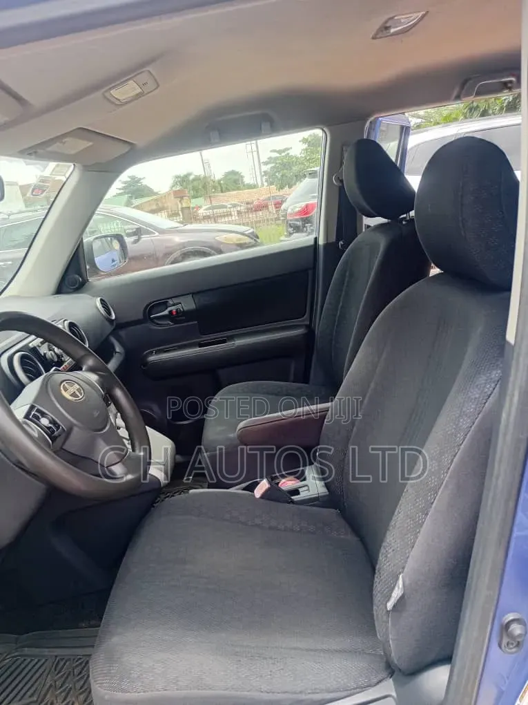 Scion xD 2011 Blue