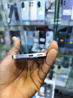 Samsung Galaxy S25 256 GB Silver