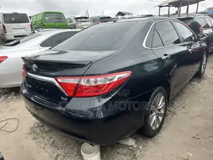 Toyota Camry 2017