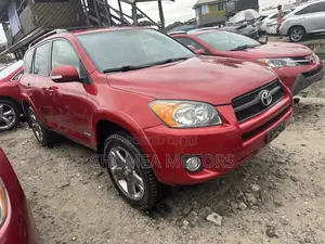 Toyota RAV4 2013 Red