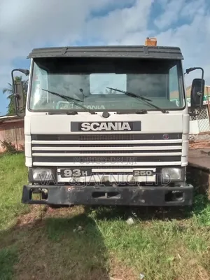 Scania 93H Rigid Truck 10 Tyres - 28 Ft Long - Foreign Use
