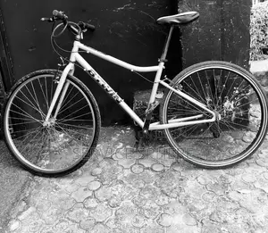 B'TWIN Riverside Hybrid Bike