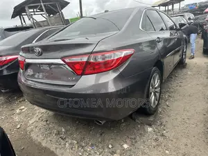 Toyota Camry 2017