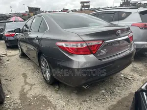 Toyota Camry 2017