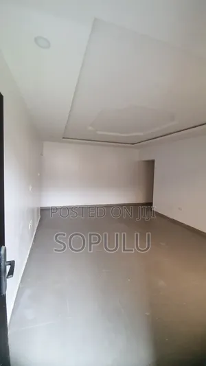 2bdrm Apartment in Meadow View, Ogombo for rent